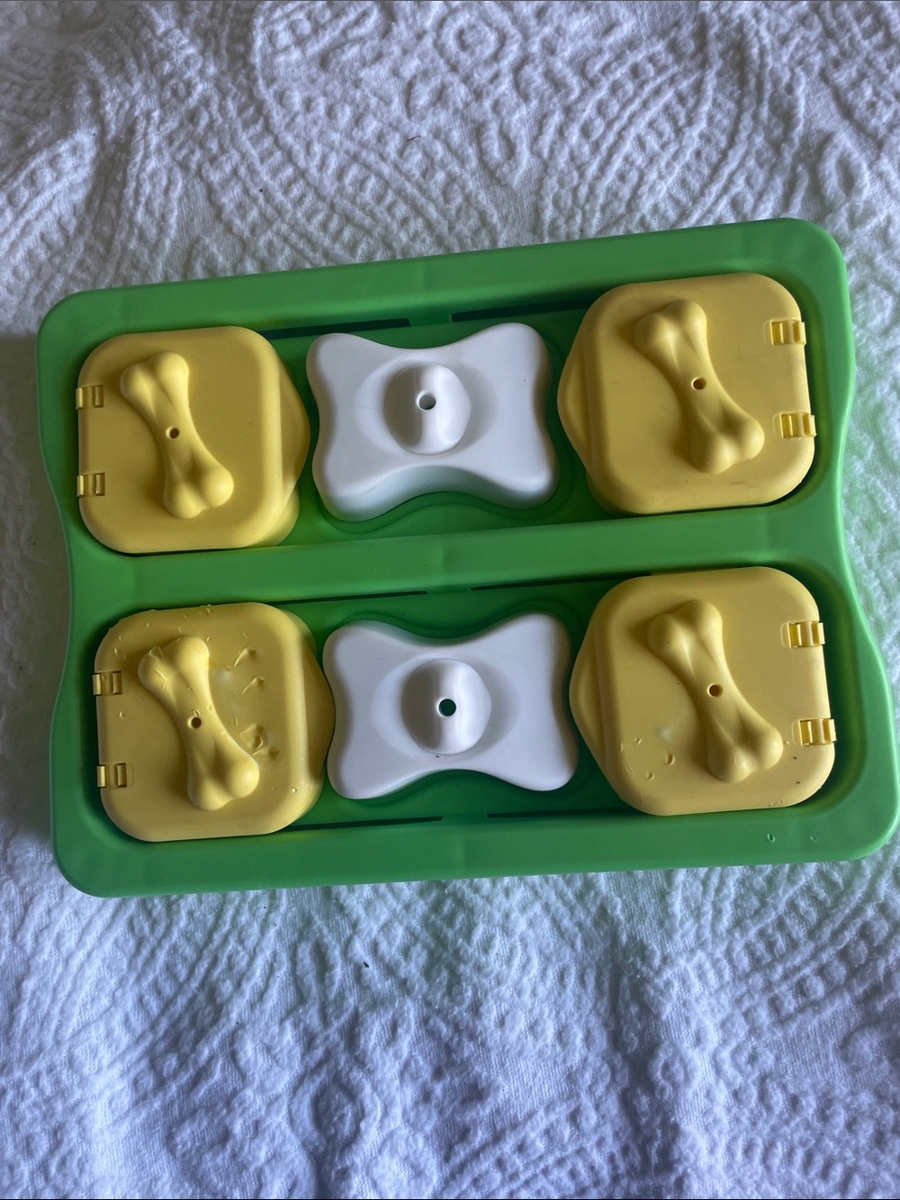Outward Hound Green, Yellow & White Interactive Treat Puzzle Dog Toy